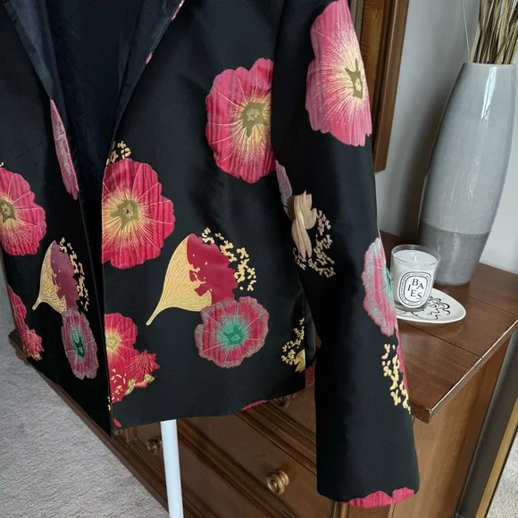 Grace Chuang New York Jacket - Picture 5 of 9